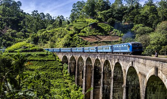 艾拉(高山火車)＋九拱橋